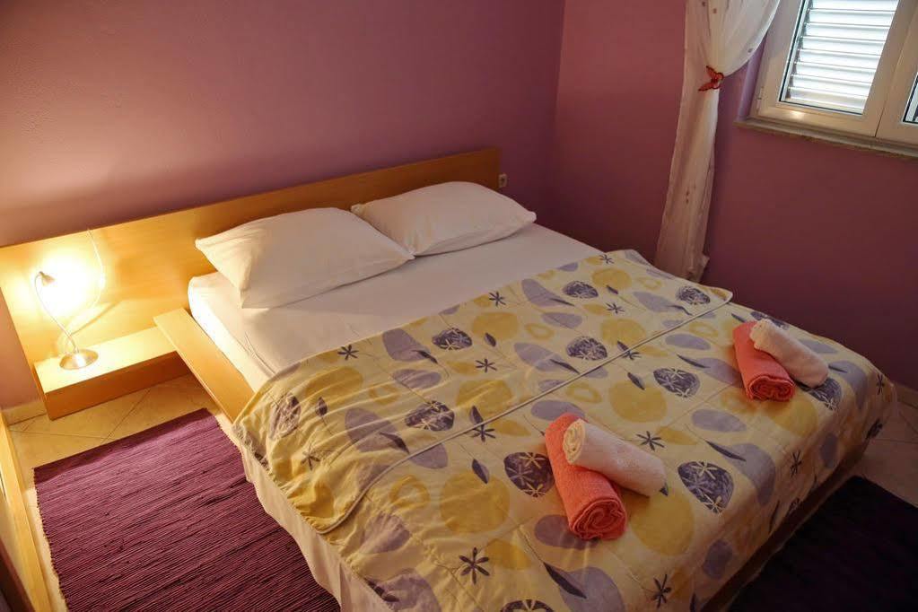 Apartmani Ukalovic ซาดาร์ ภายนอก รูปภาพ